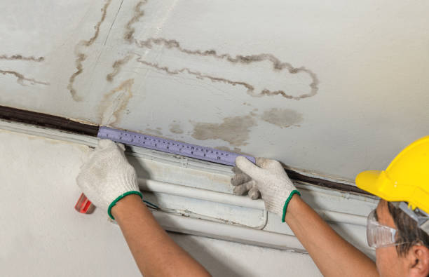 Reliable Burst Pipe Cleanup contractor in Franklin, WI by Water Damage Irwin